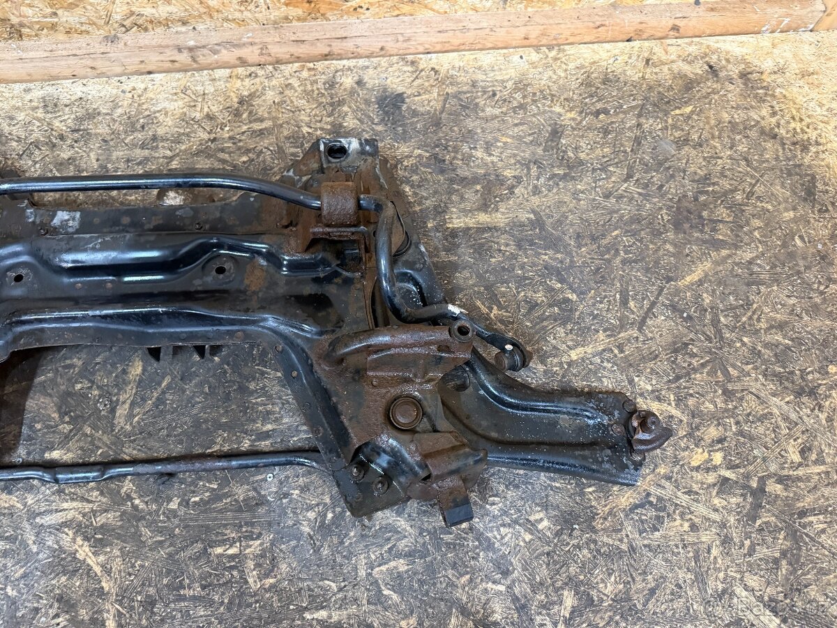 PŘEDNÍ NÁPRAVNICE PEUGEOT 207 - 4