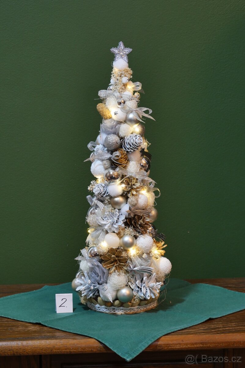 Vánoční stomeček 42cm světelný - 4