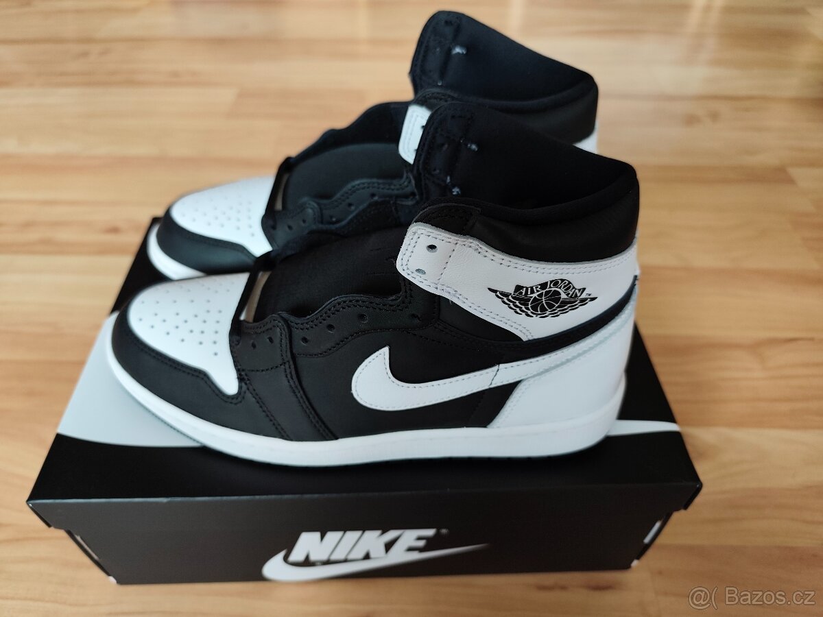Nike Air Jordan 1 Retro High OG Black/White - 4