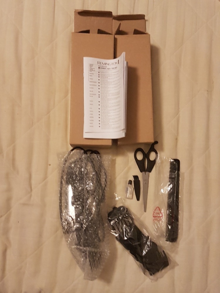 stříhací strojek - zn.REMINGTON - 4