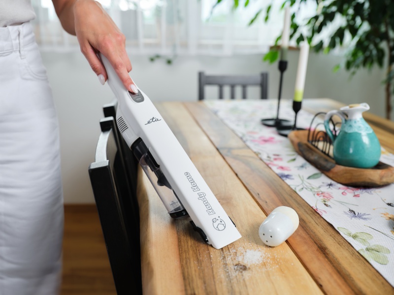 Nový ruční a tyčový vysavač ETA Handy Home - 4