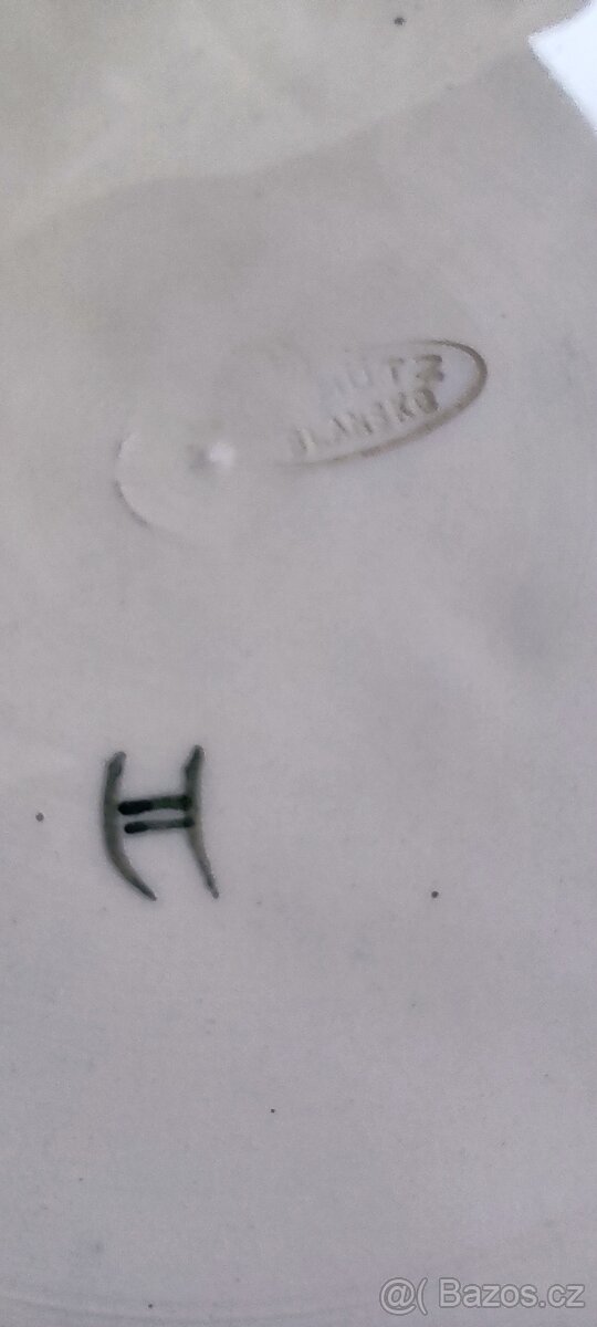 Secesní majolikový talíř - 4