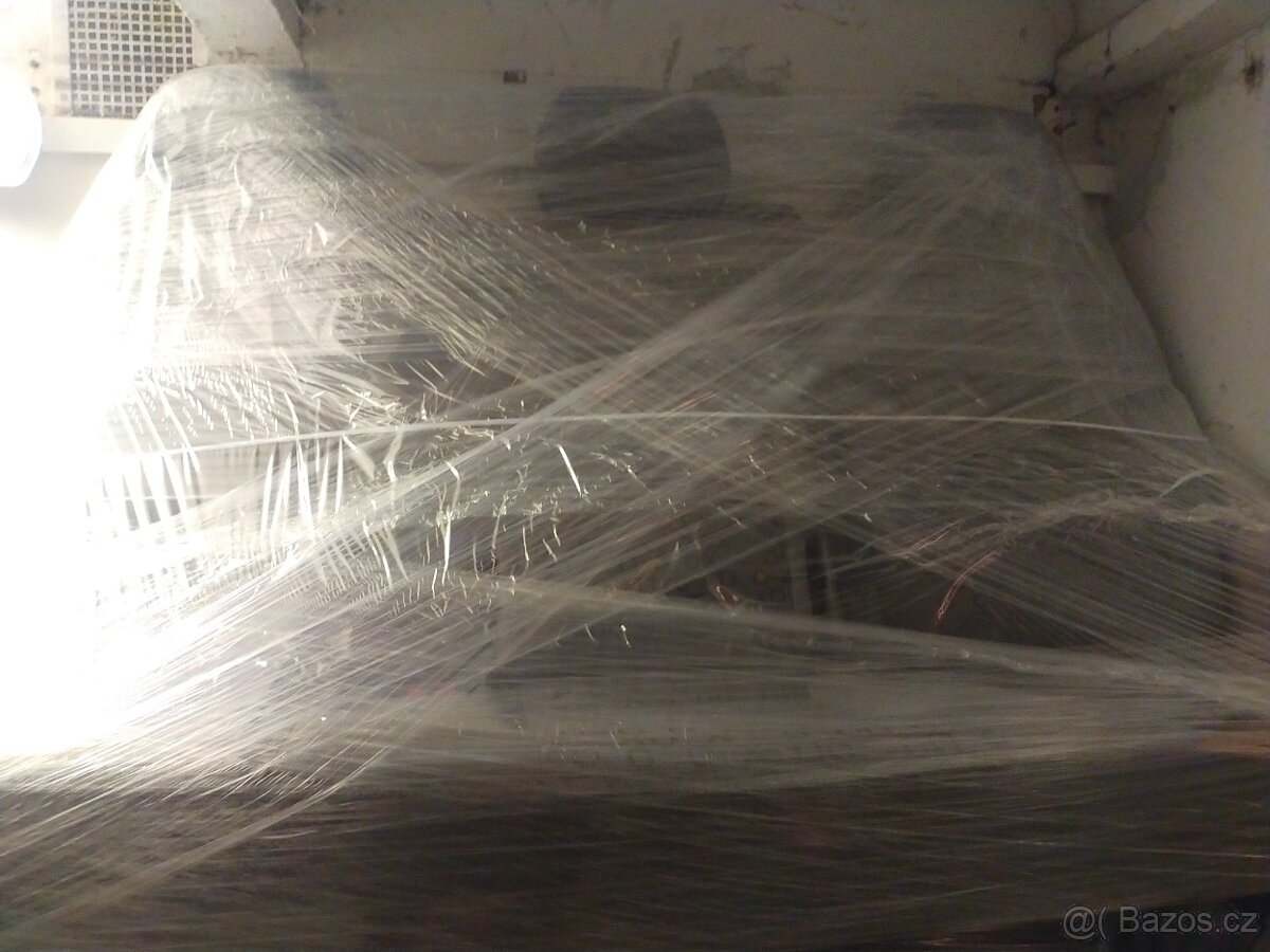 VW Transportér T5 sedačka.. - 4