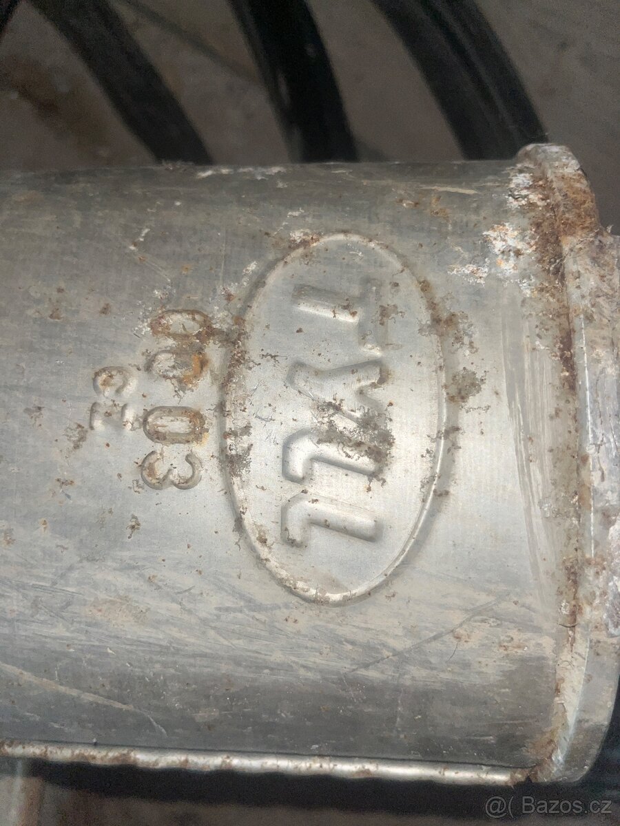 Výfuk Škoda favorit 135 136 pěkný stav - 4