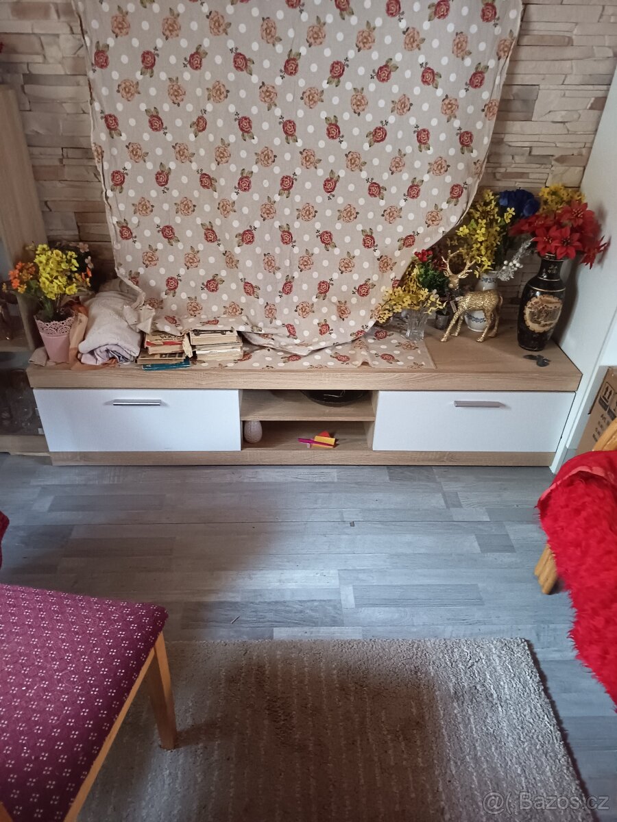 Obývací stěna - 4