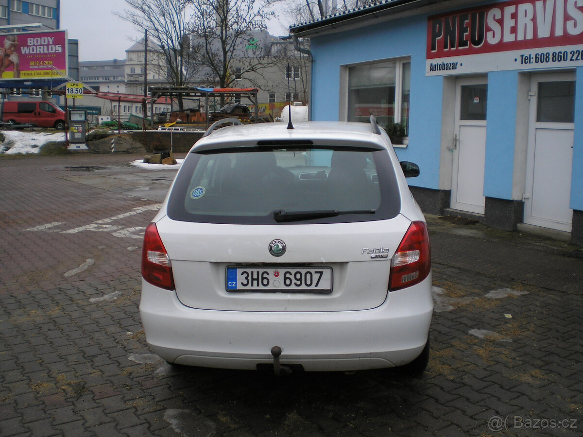 ŠKODA FABIA KOMBI 1.4/63KW - 4