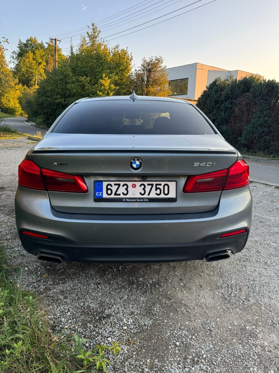BMW 540i xDrive Limousine - 4