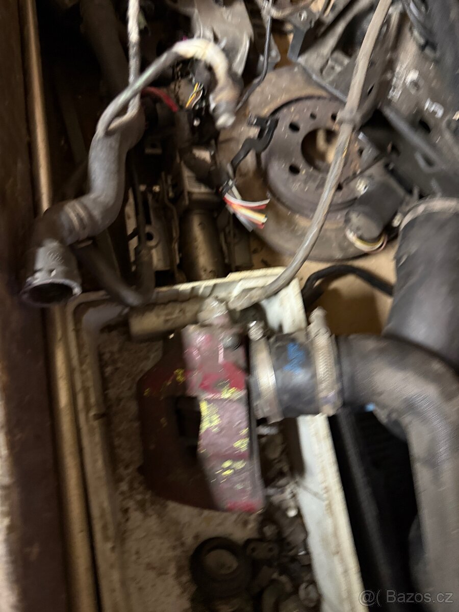 VW Golf MK4 TDi různé díly - 4