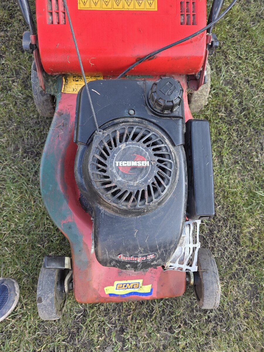 Benzinová sekačka na trávu - 4