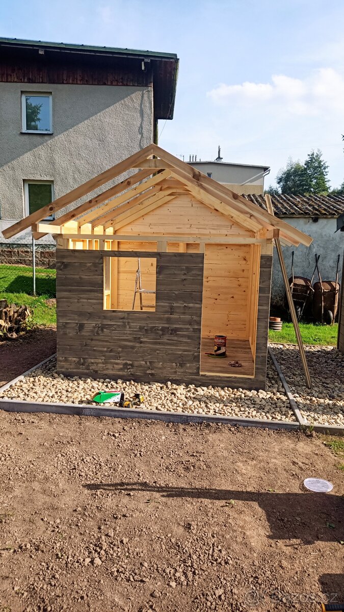 Detsky domek c 9 s pristreskam - 4