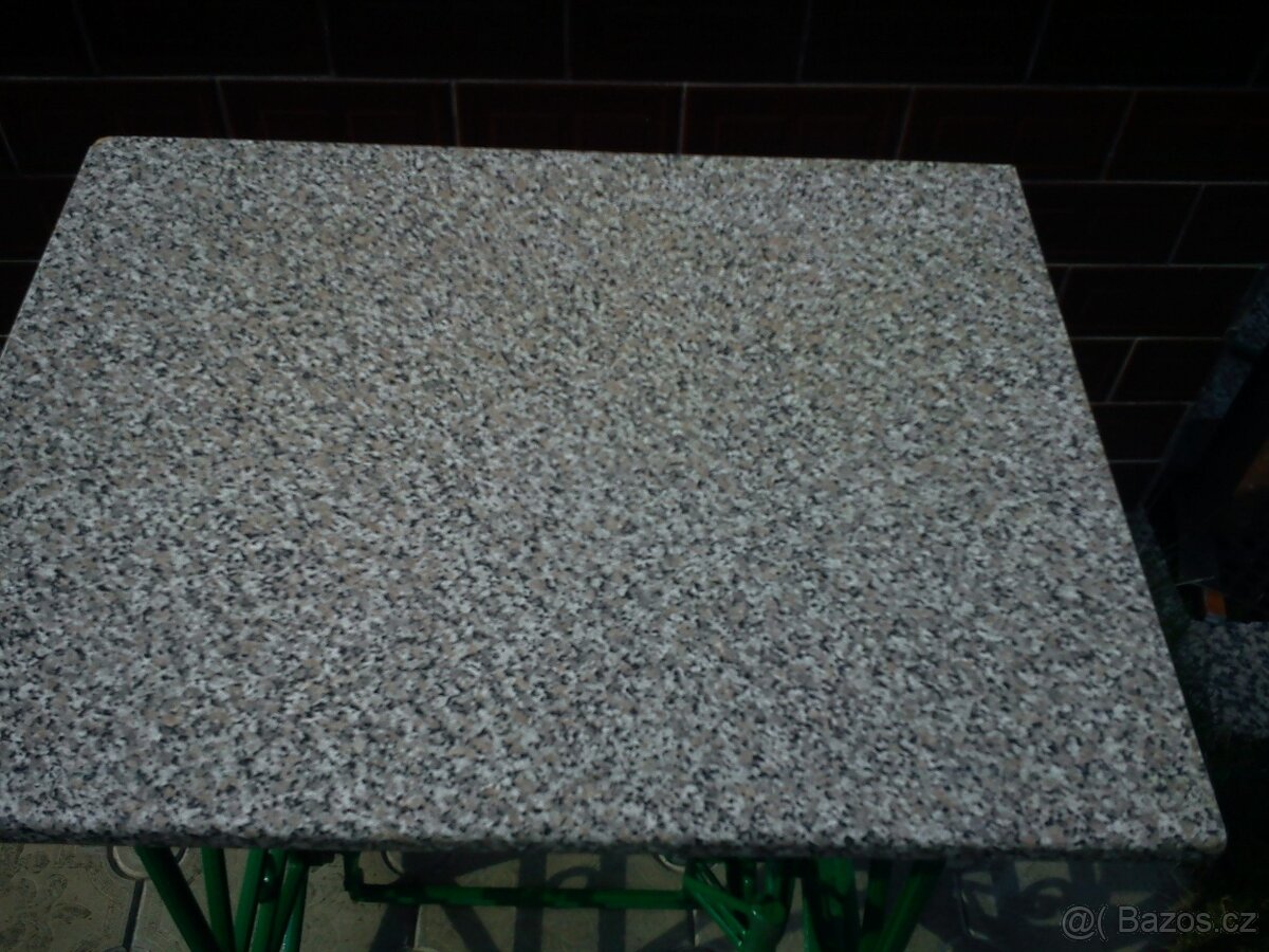 Stolek na květiny - 4