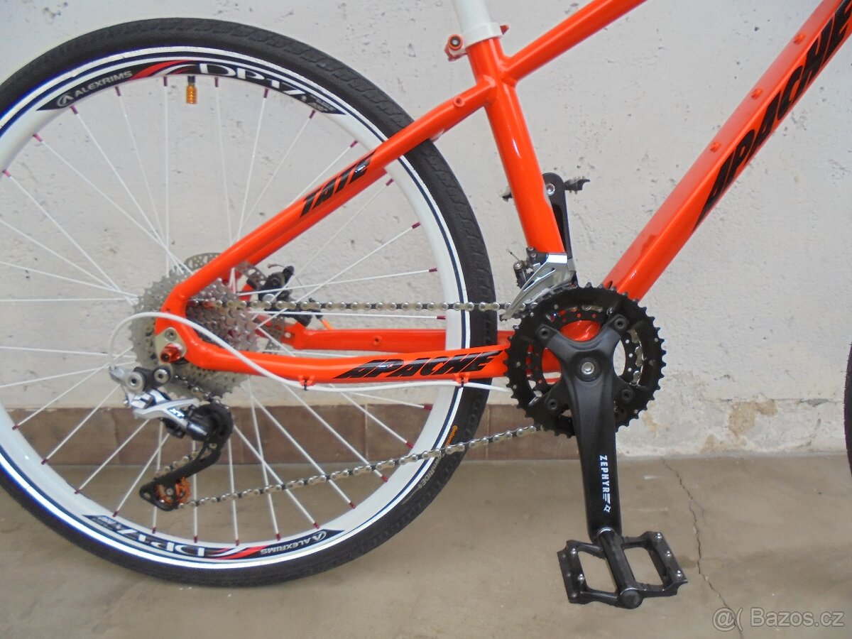 Originálny Apache Tate 24-26 er. Veľkosť 13,4" - 4