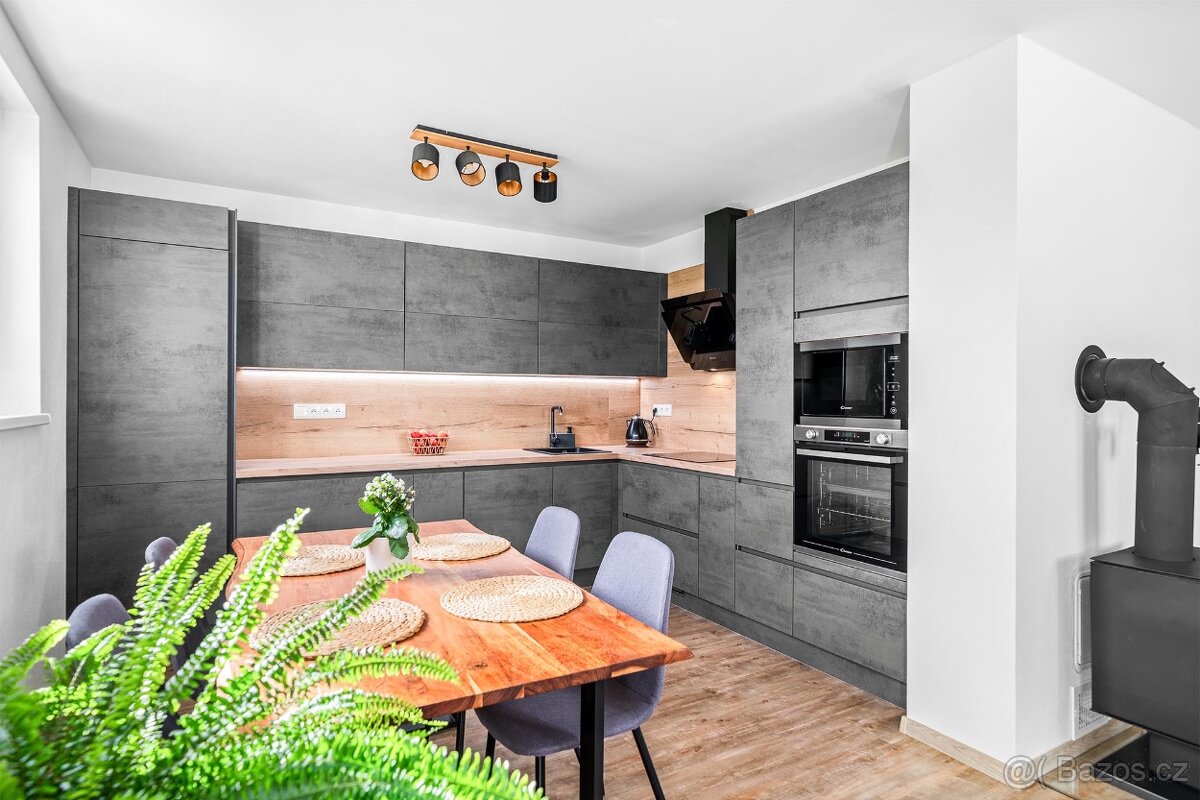 Prodej bytu 4+kk 82 m² Vejprnice - Plzeň - 4