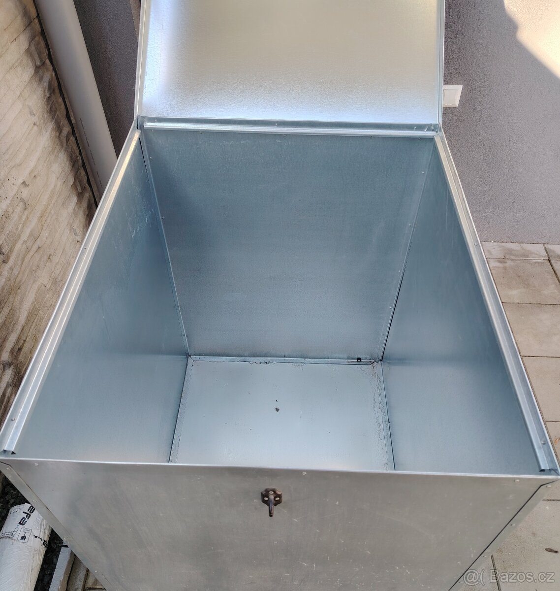 Plechová bedna/úložný box. - 4