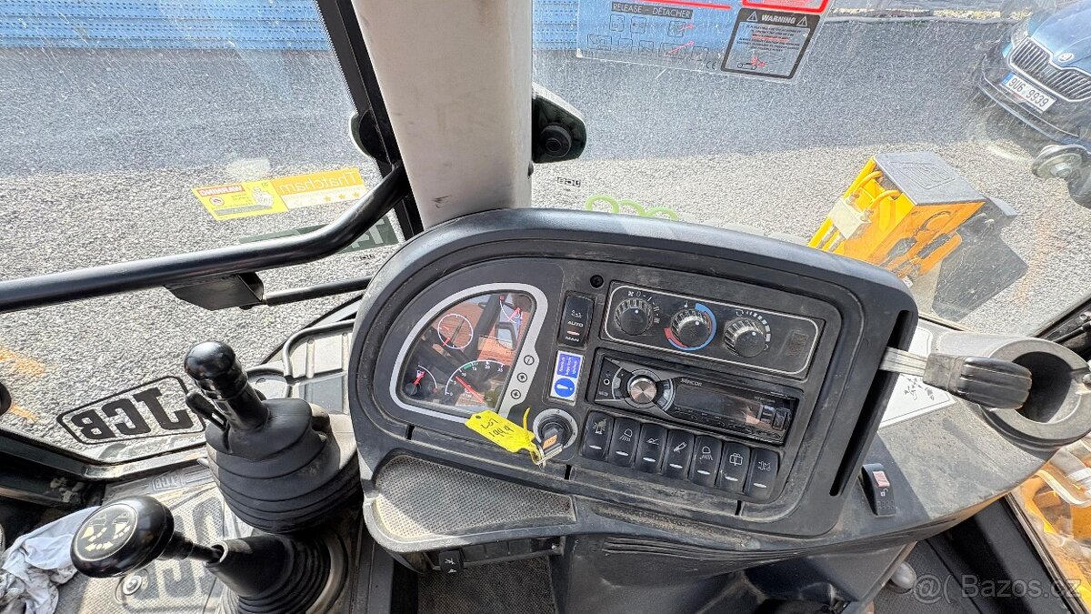 JCB 3CX - 4