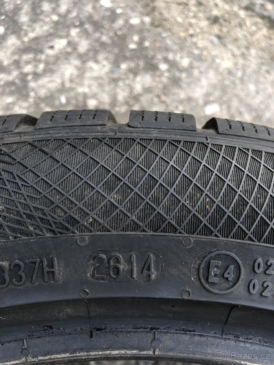 Zimní pneumatika Continental 235/45 R17 - 4