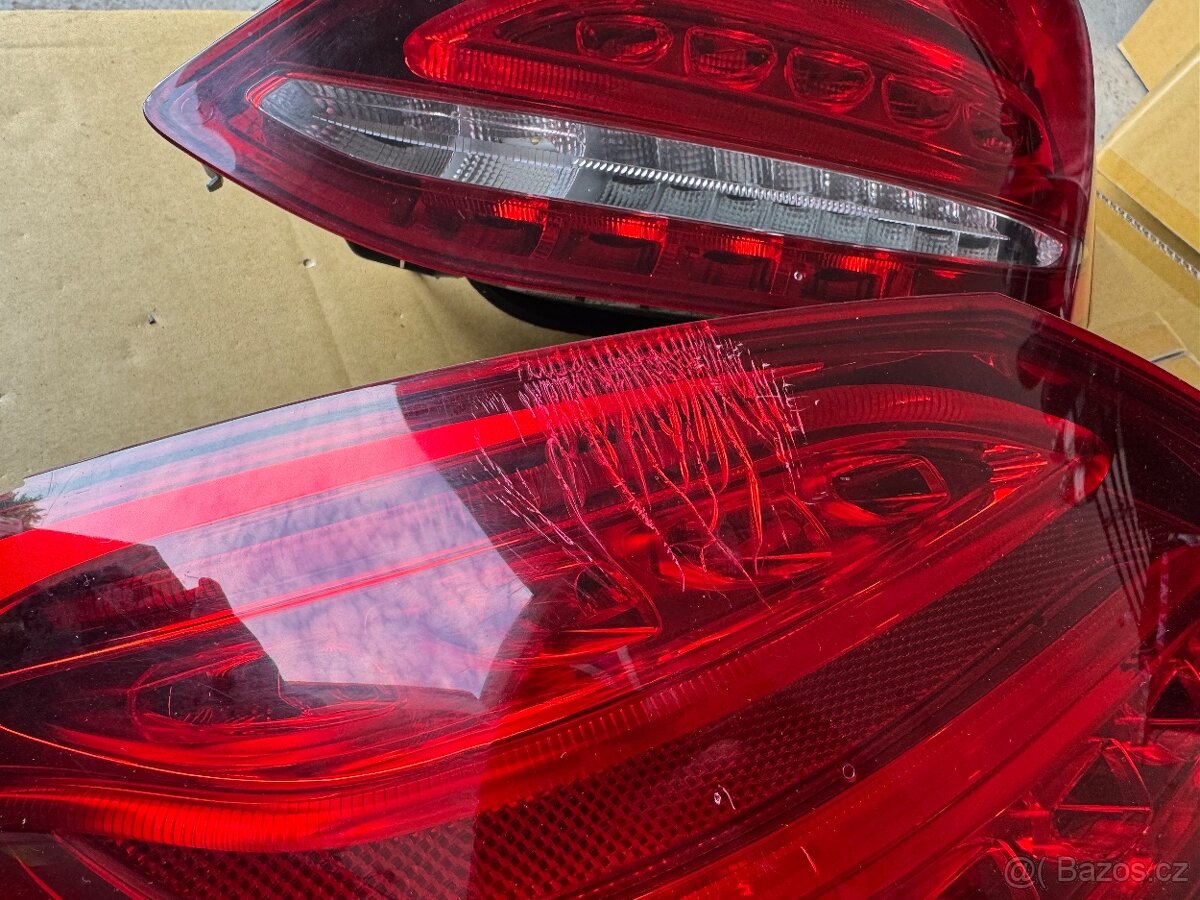 Mercedes-Benz W205 zadní světla - 4