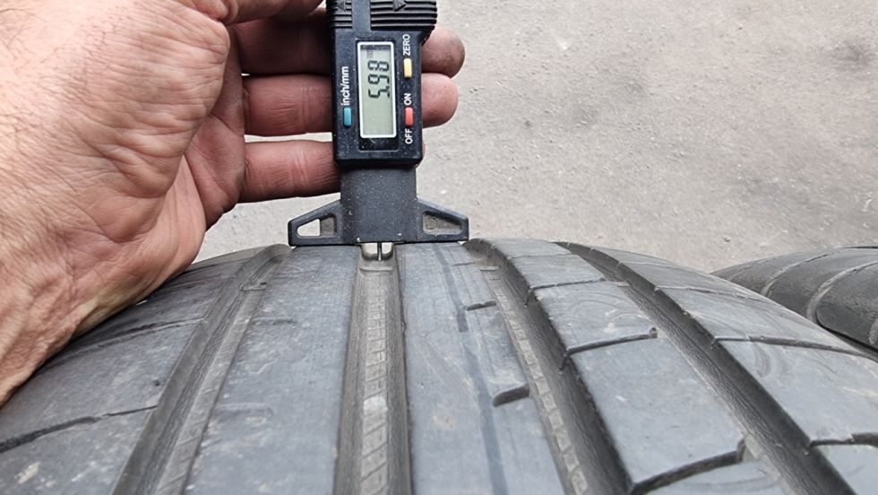 Letní pneu 215/45/18 Good Year - 4