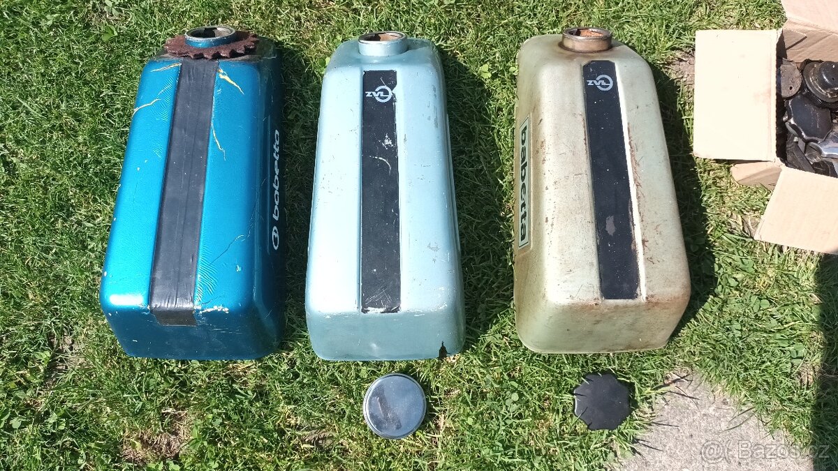 Babetta 210 - nádrž různé barvy - 4