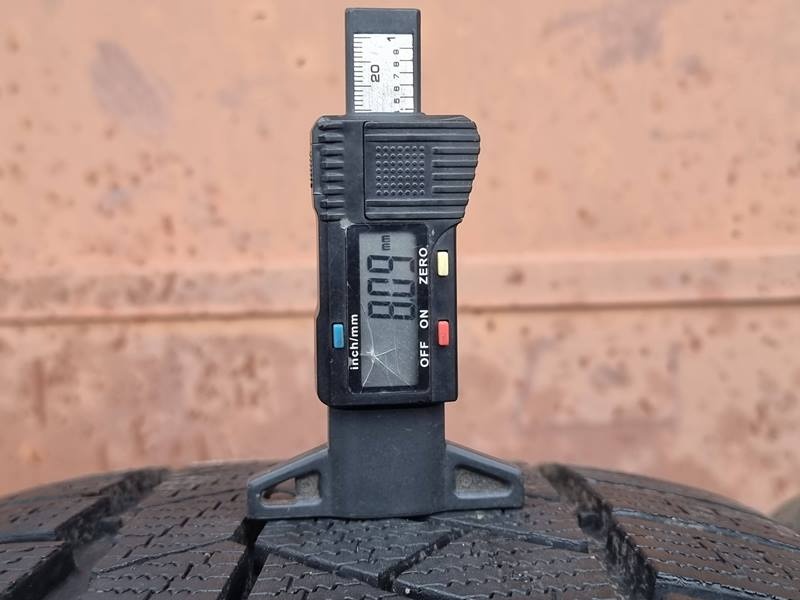 Zimní Continental 255/50/21 XL (ContiSeal) - 4