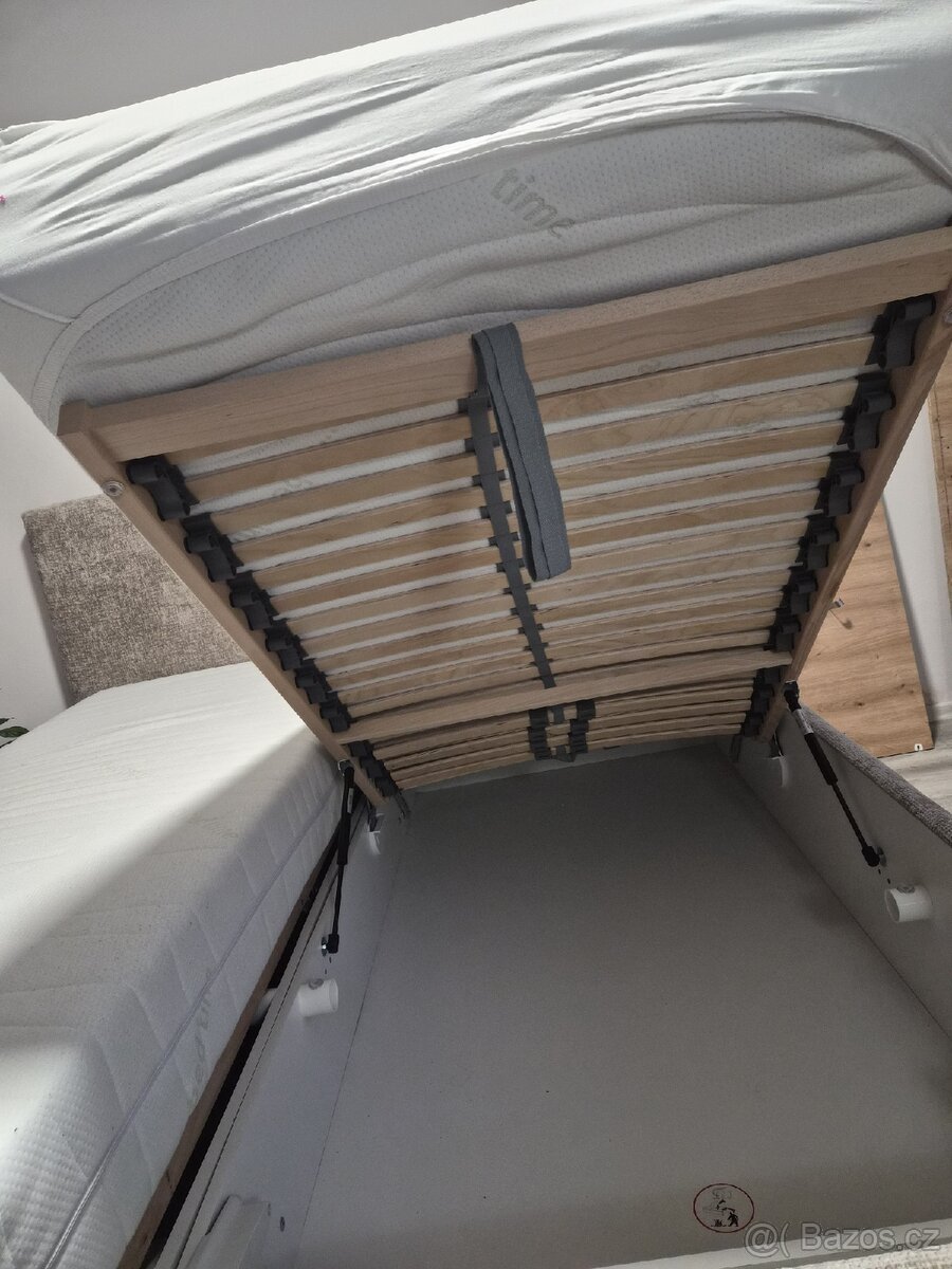 Manželská postel - 4