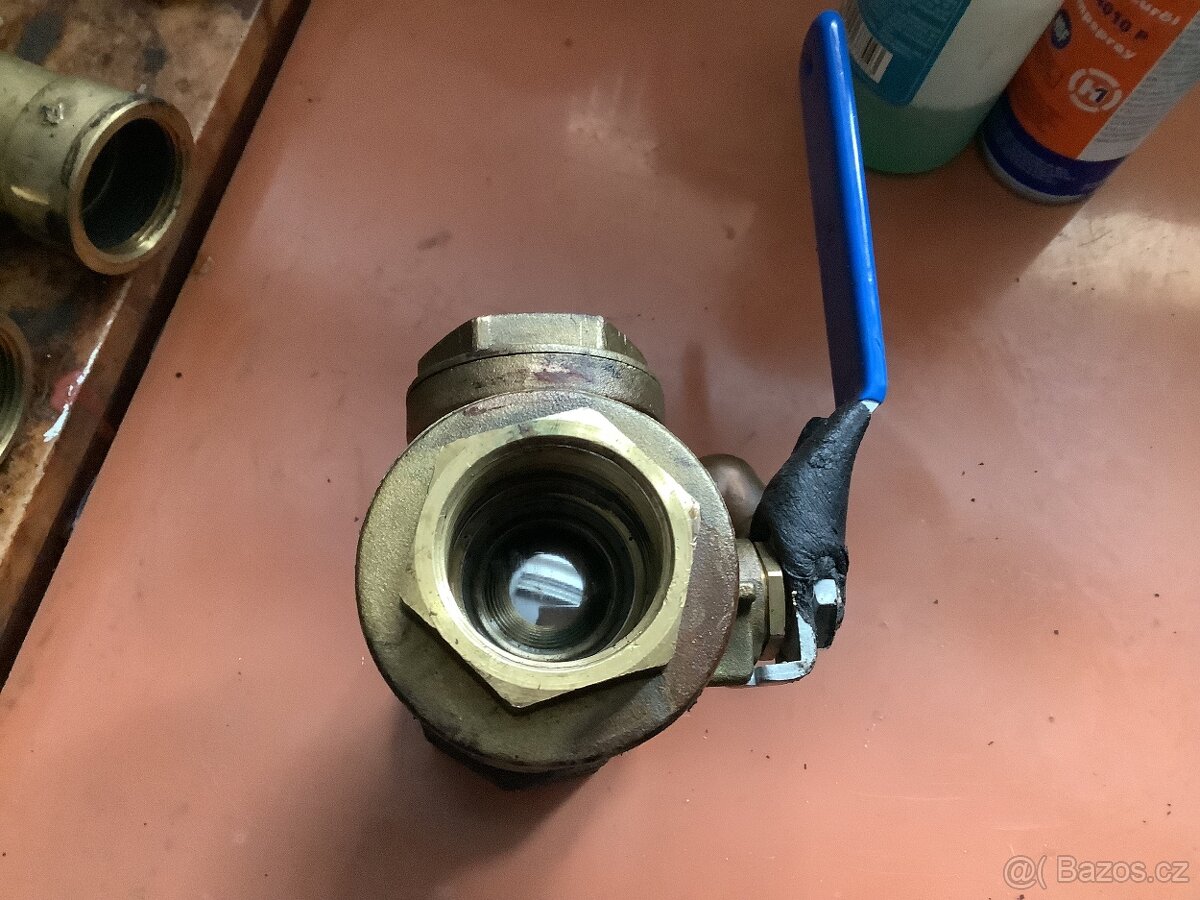 KULOVÝ KOHOUT - 4