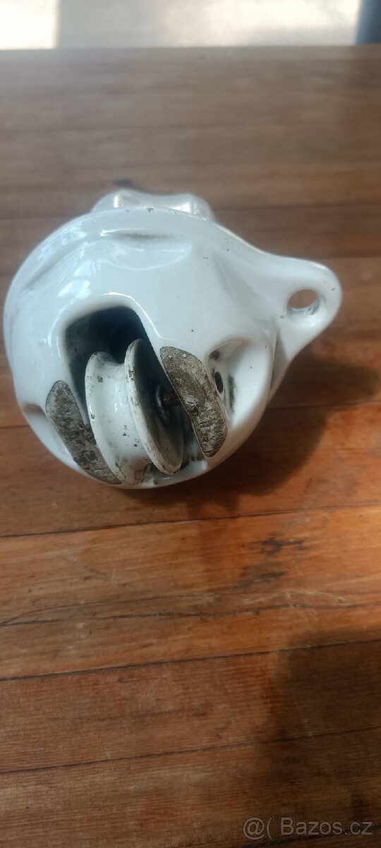 STAHOVÁNÍ LAMPY - 4