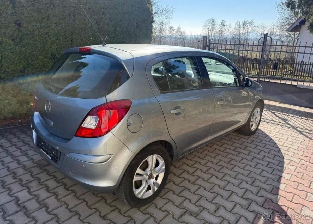 Opel Corsa 1,4i /64kw klima serviska benzín - 4
