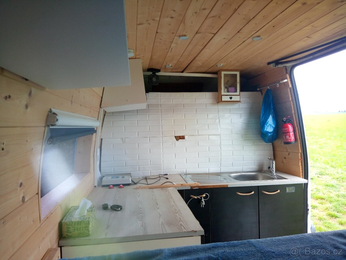 Obytná dodávka - 4