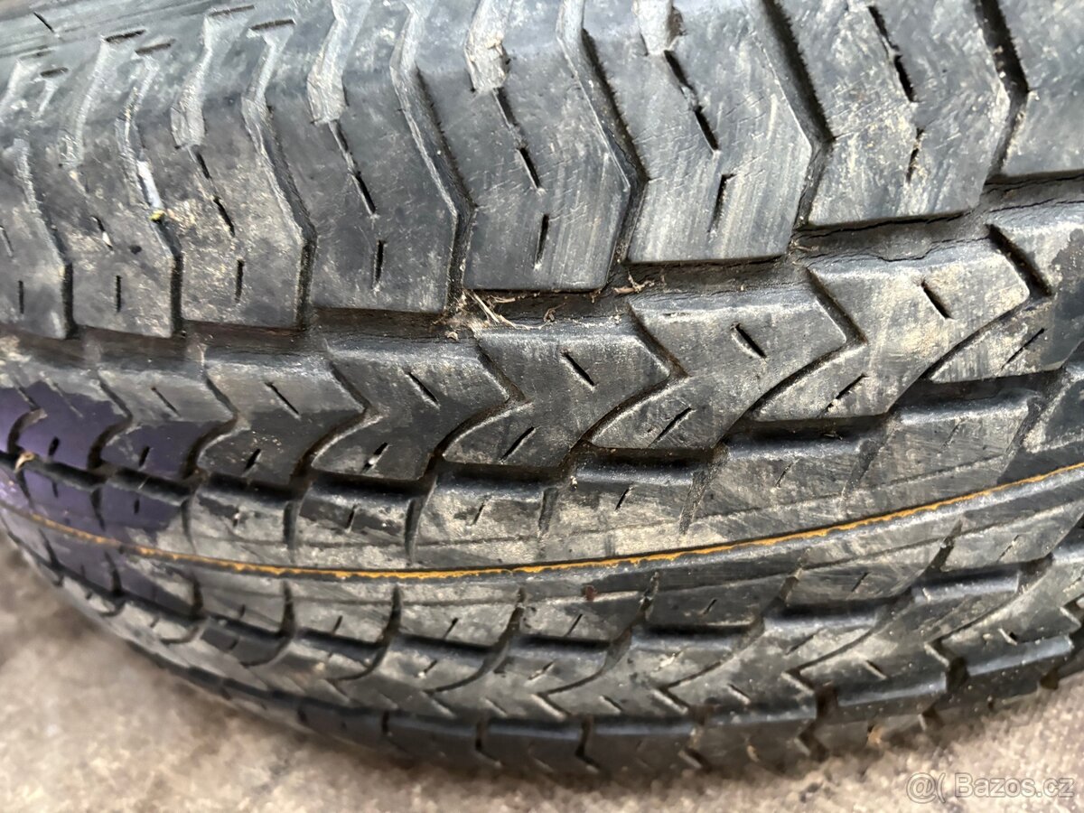 Pneu 265/70 r16 - 4