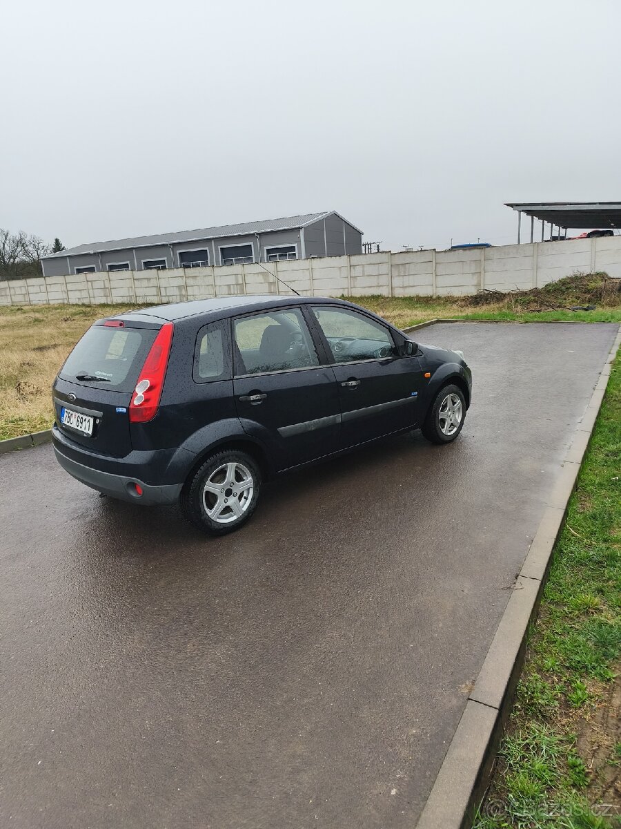 Ford fiesta 1.3 nová STK - 4