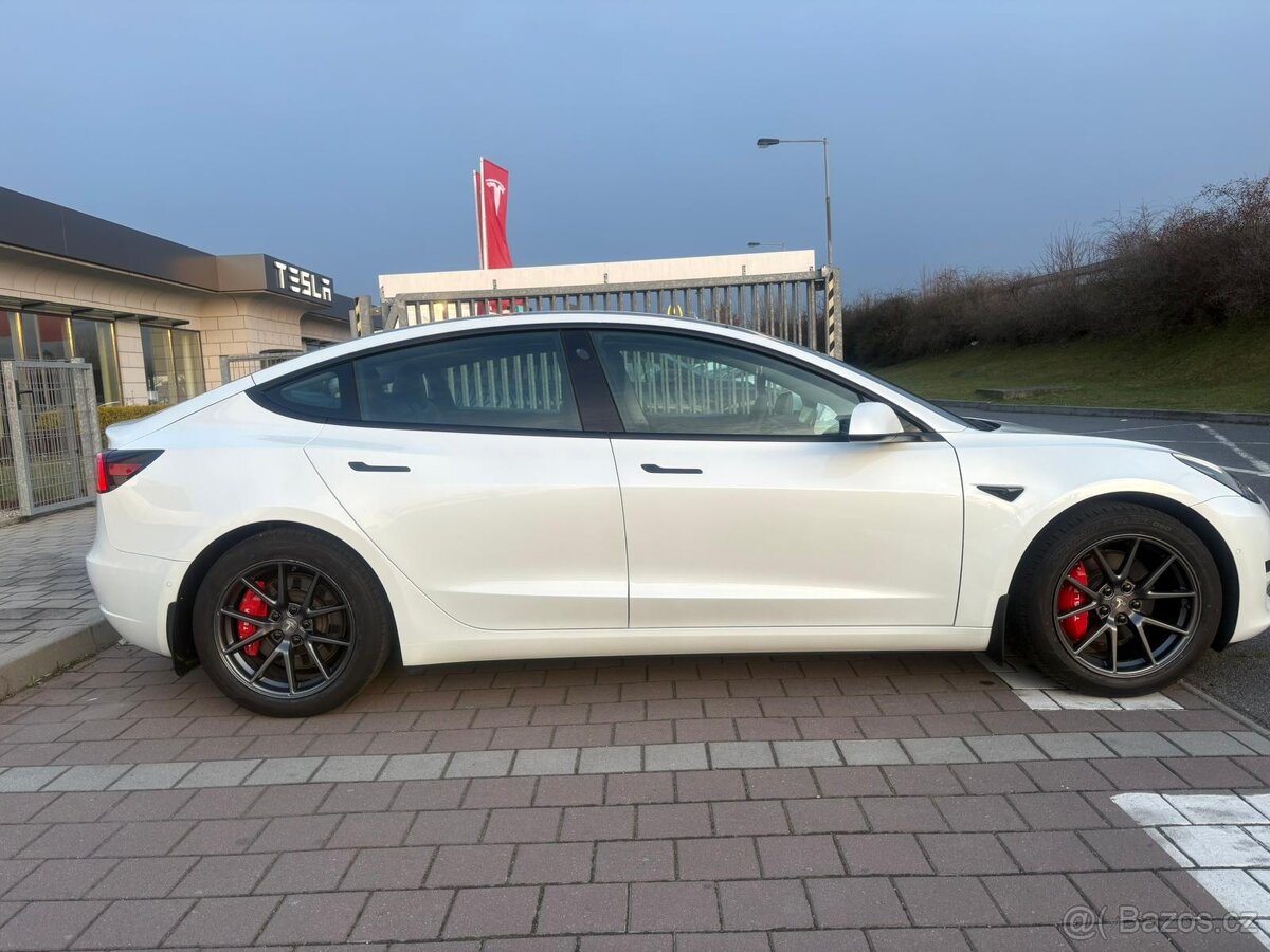 Tesla 3 2021 SR 60 kw baterie LFP 87000 kw - 4