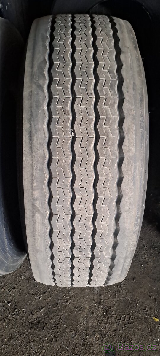 Pneu 385/65R22.5 - 4