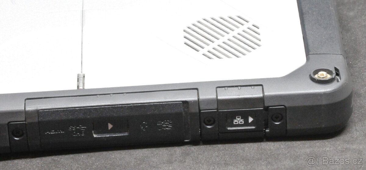 Velký průmyslový tablet Panasonic Toughbook CF-33 - 4
