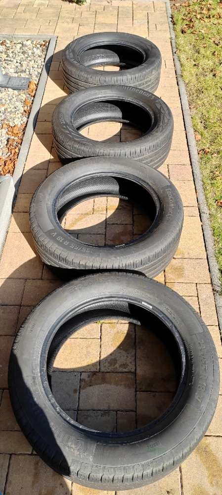 CONTINENTAL ECOCONTACT 6; R18 235/55 DOT 3025 - 4