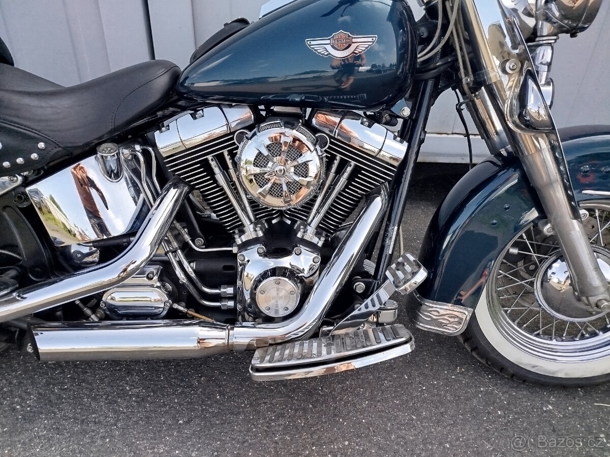 Harley Davidson heritage softail FLSTC - 4
