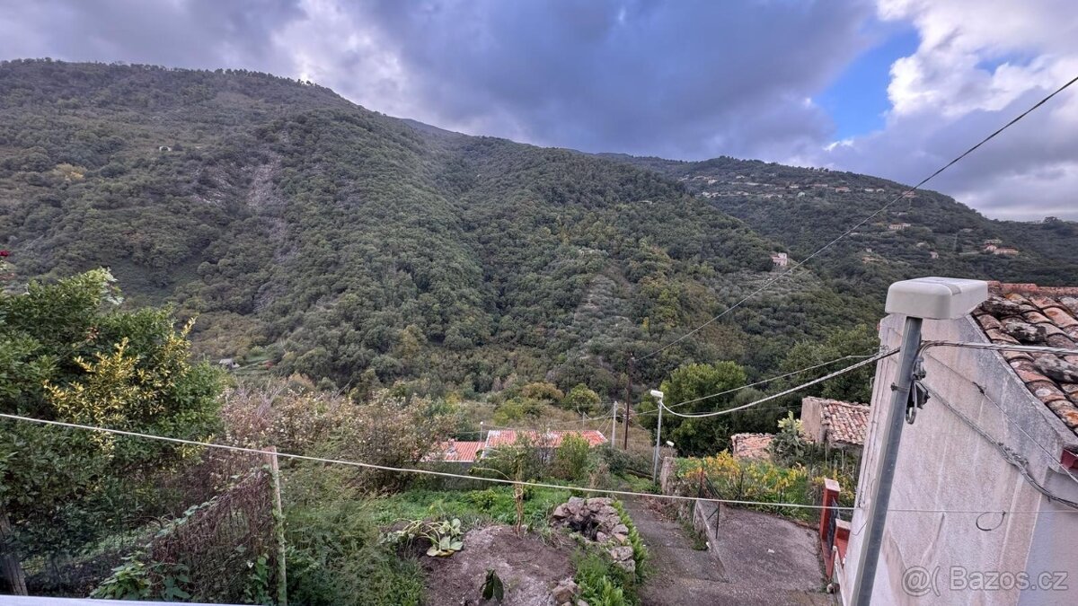 Sicílie, RD 4+1, 100 m2, pozemek 1.300 m2, San Piero Patti - 4