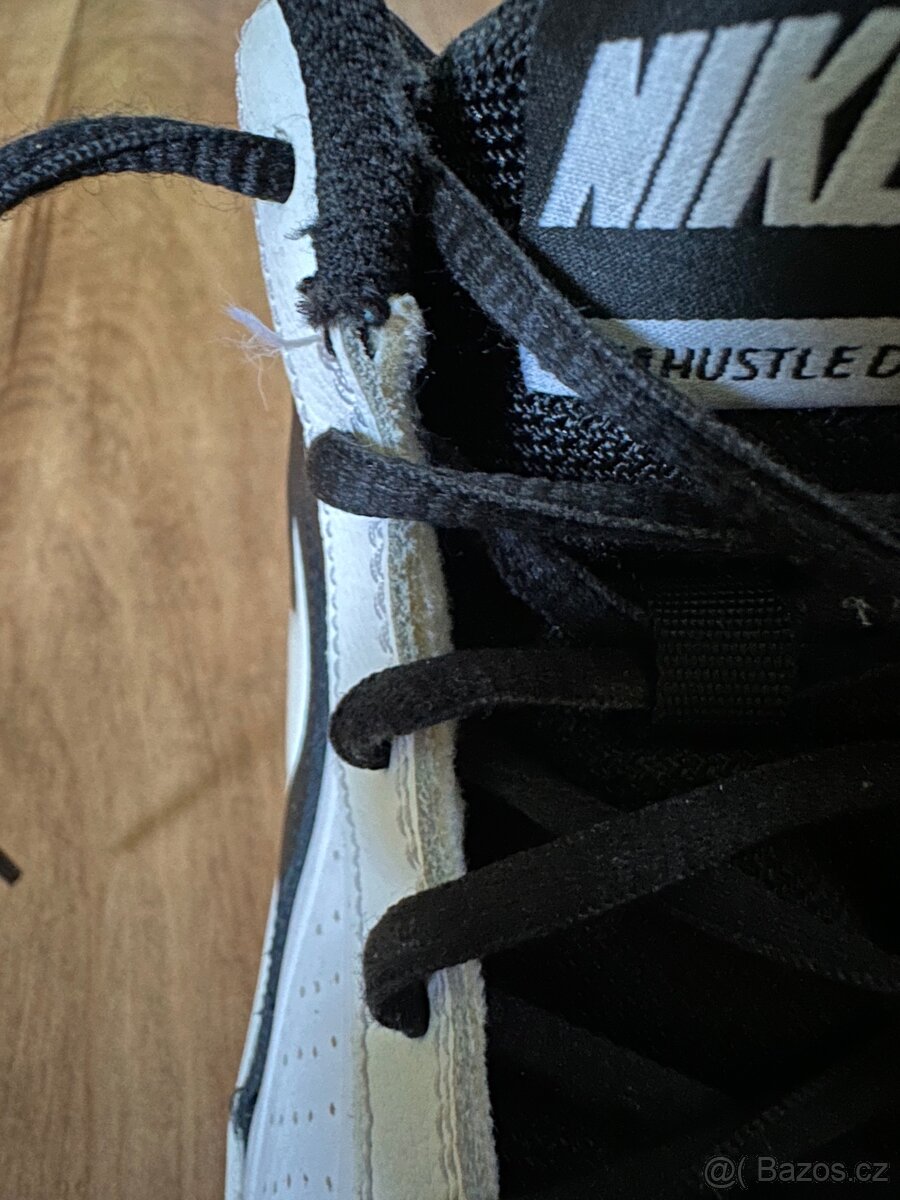 Boty Nike team hustle D7 vel 38.5 - 4