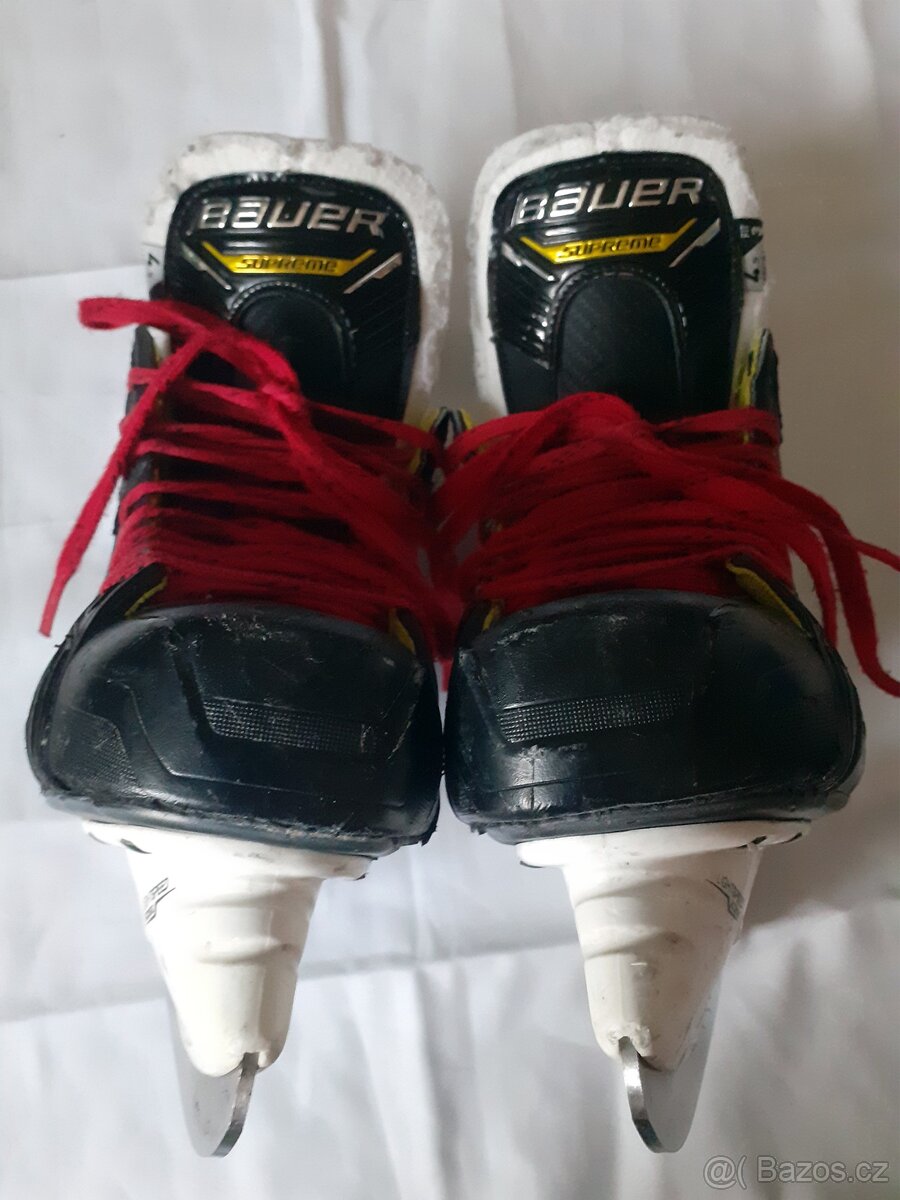 Hokejové brusle Bauer Supreme M4, fit 3, velikost 4,5 - 4