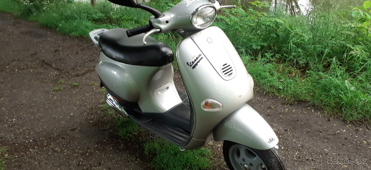 Piaggio Vespa ET2 - 4