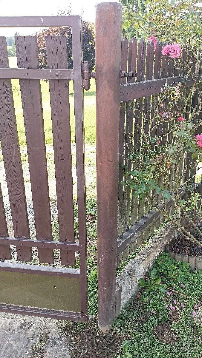 BRÁNA, DVOUKŘÍDLÁ BRÁNA K PLOTU - 4