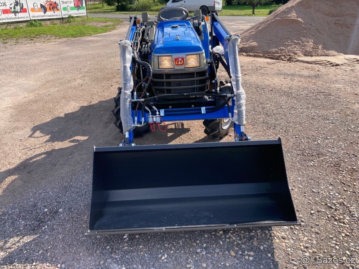 Malotraktor Iseki s čelním nakladačem - 4