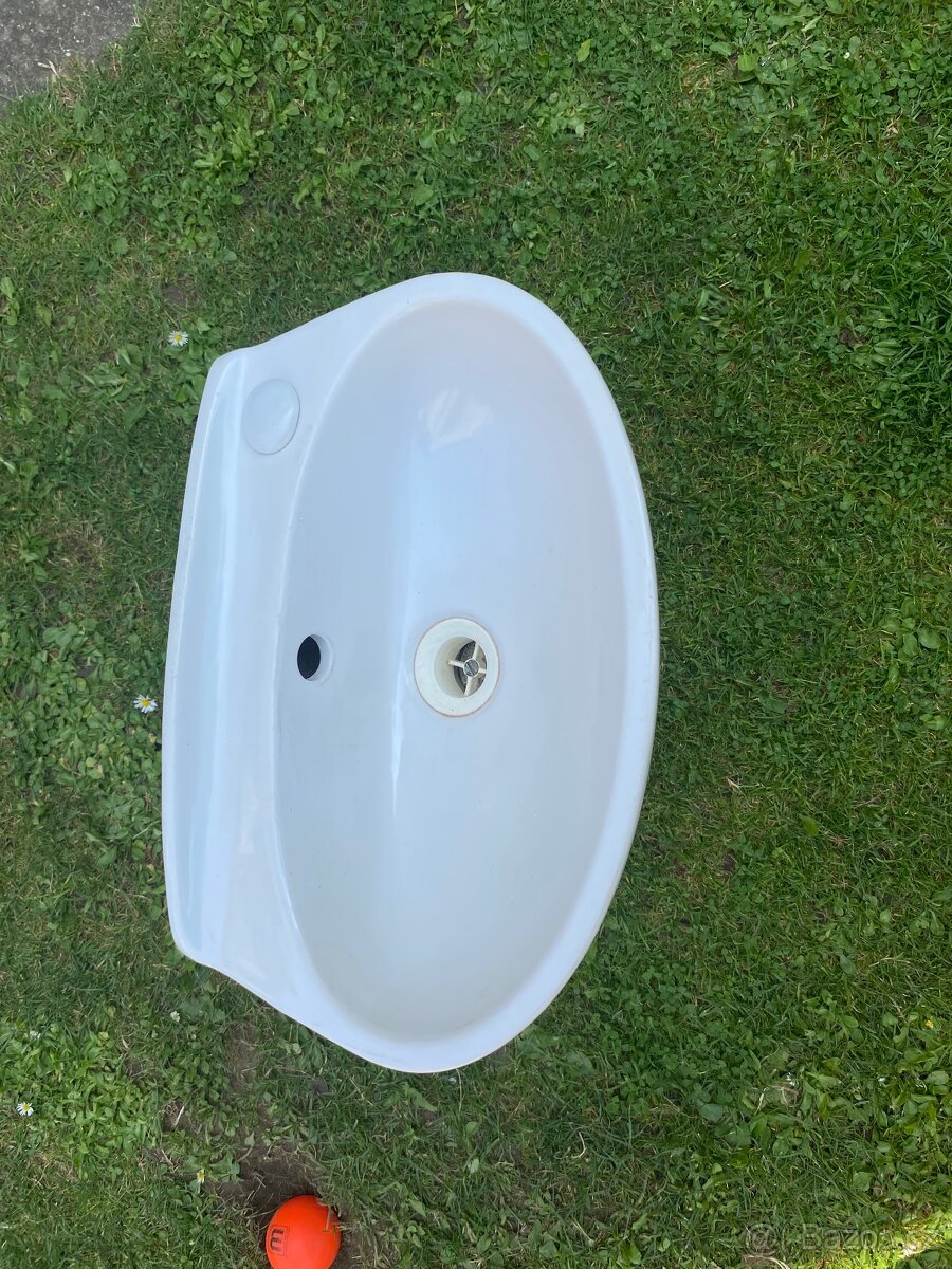 Malé umyvadlo se sifónem - 4