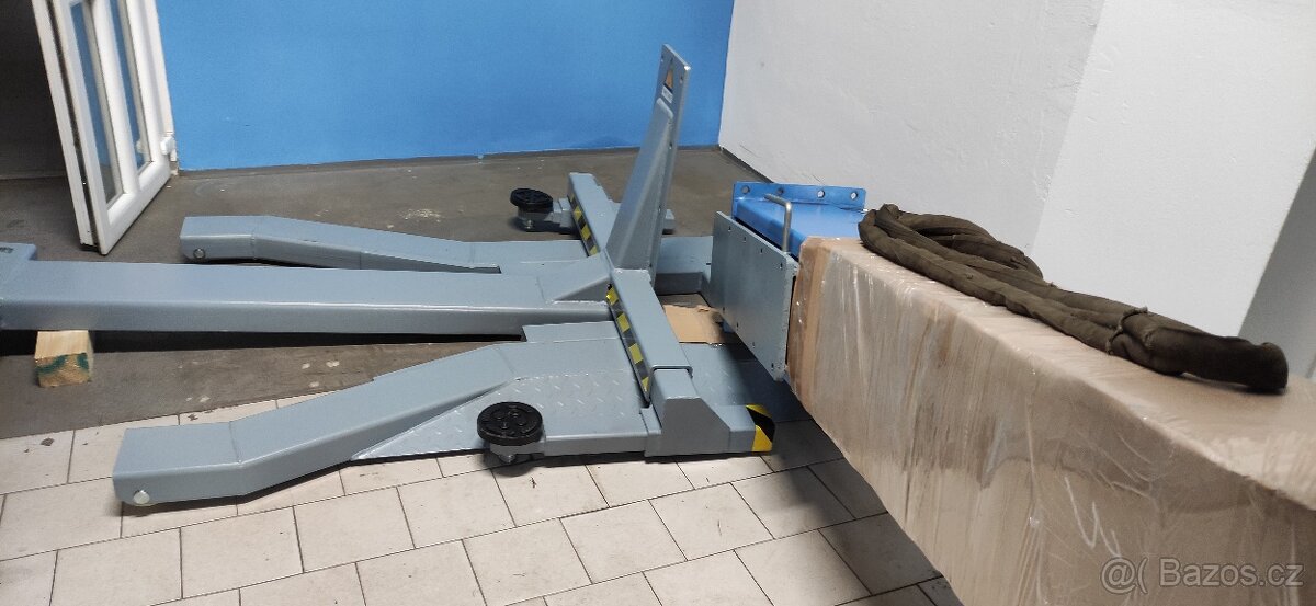 Vyvažovačka pro osobní PNEUSERVIS 2D/3D AUTOMAT,i na SPLÁTKY - 4