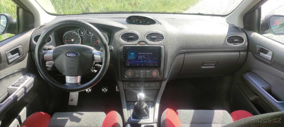 Ford Focus st 225 ,2.5 st - 4