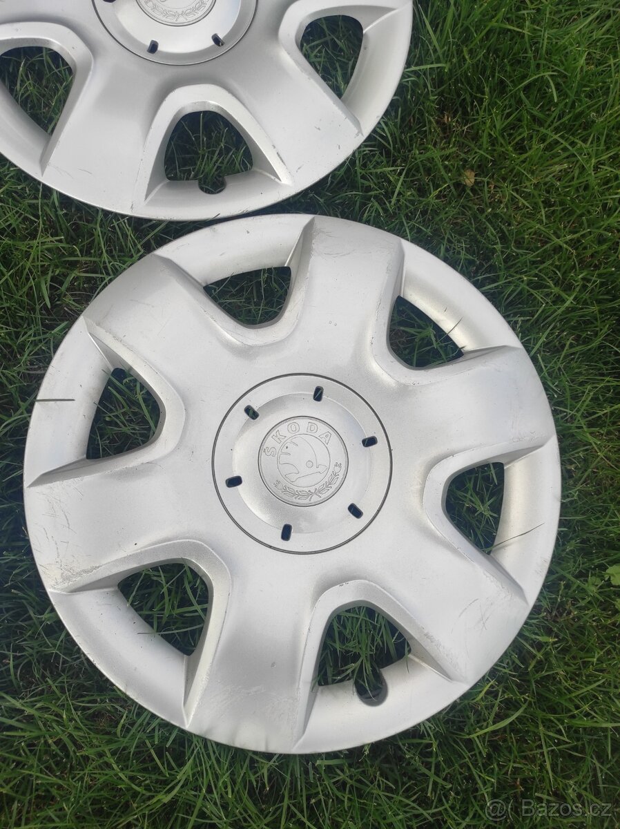 Sada 4 kusů poklic Škoda (15") - 4