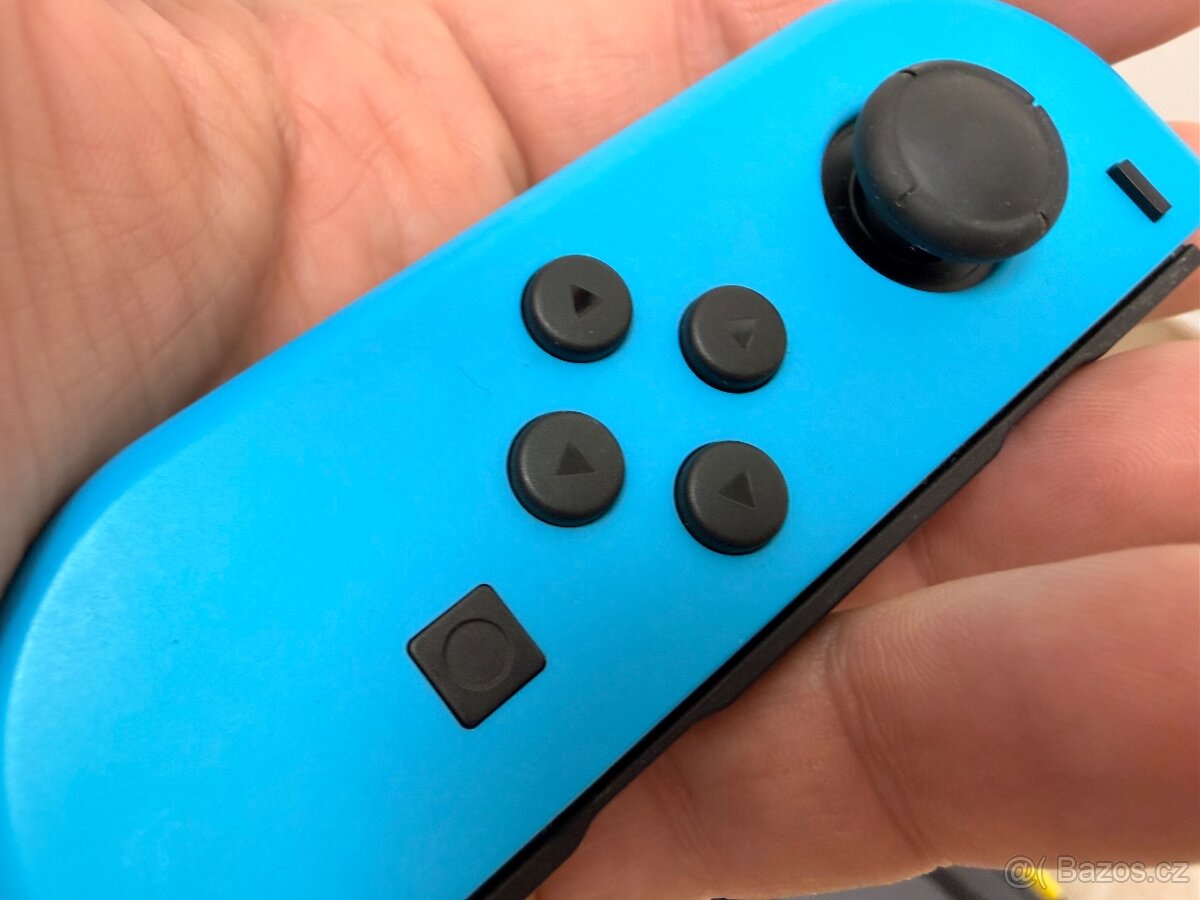 Nintendo Switch verze v2 - 4