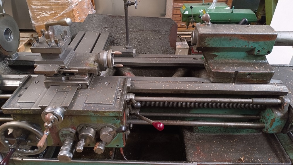 Soustruh SV18 R/750 - 4