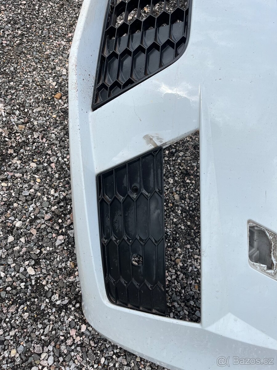 Škoda Octavia 3 RS nárazník - 4