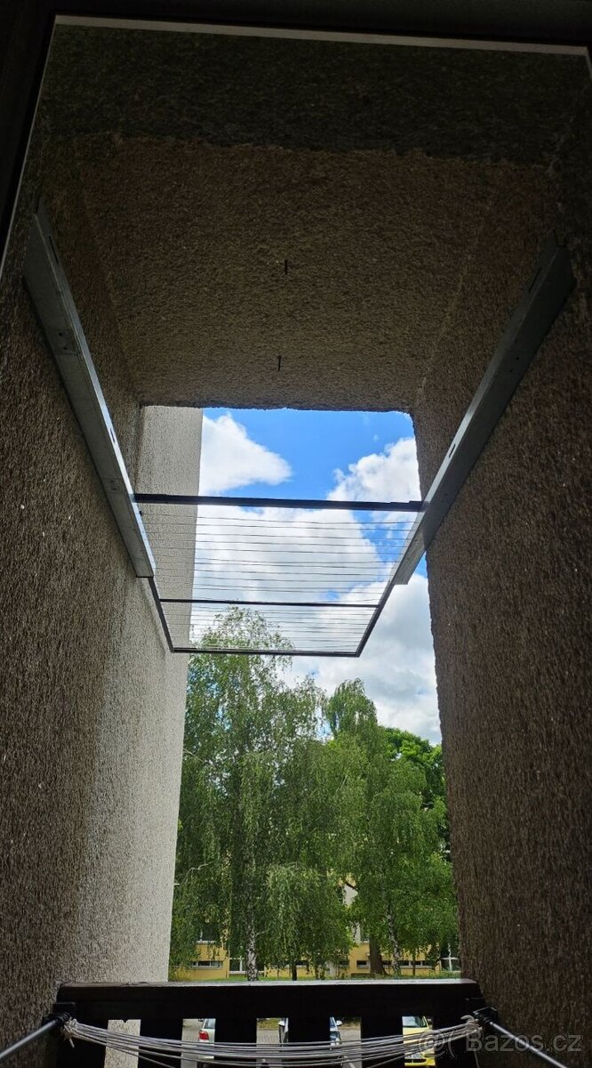 Výsuvný sušák na prádlo - 4